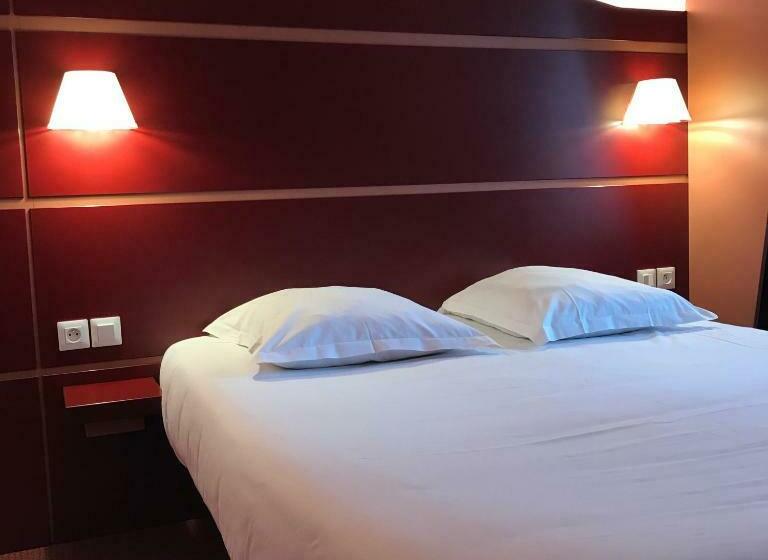 اتاق استاندارد یک نفره, Fasthotel Montmarault