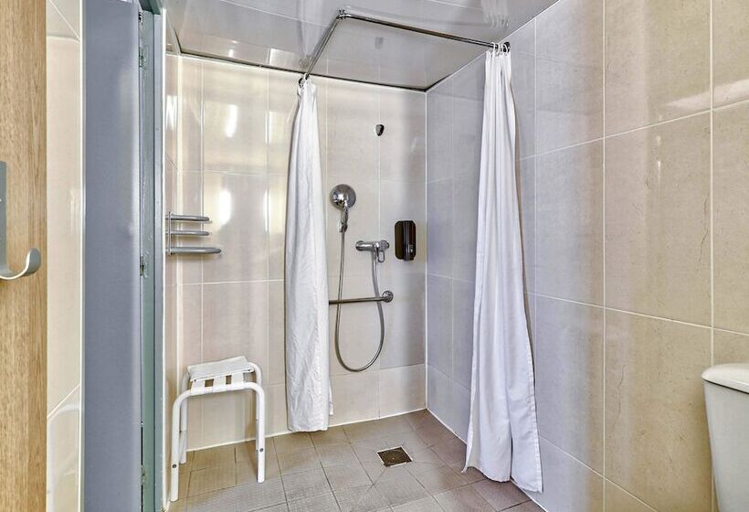 غرفة قياسية لذوى الاحتياجات الخاصة, B&b Hotel Clermont Ferrand Le Brézet Aéroport