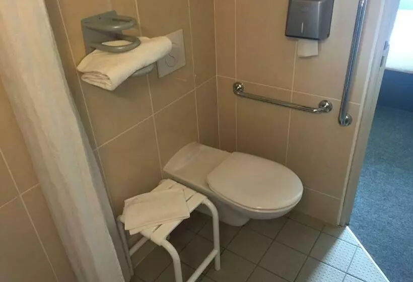 Standard-invahuone, B&b Hotel Montélimar Nord