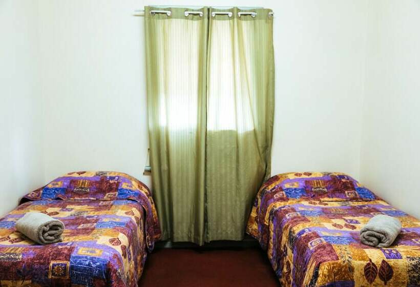 اتاق استاندارد با سرویس بهداشتی مشترک, Broken Hill Tourist Lodge