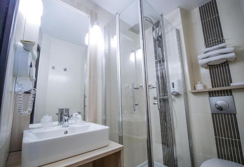 חדר סטנדרט לשלושה, Inn Design Resto Novo Vannes