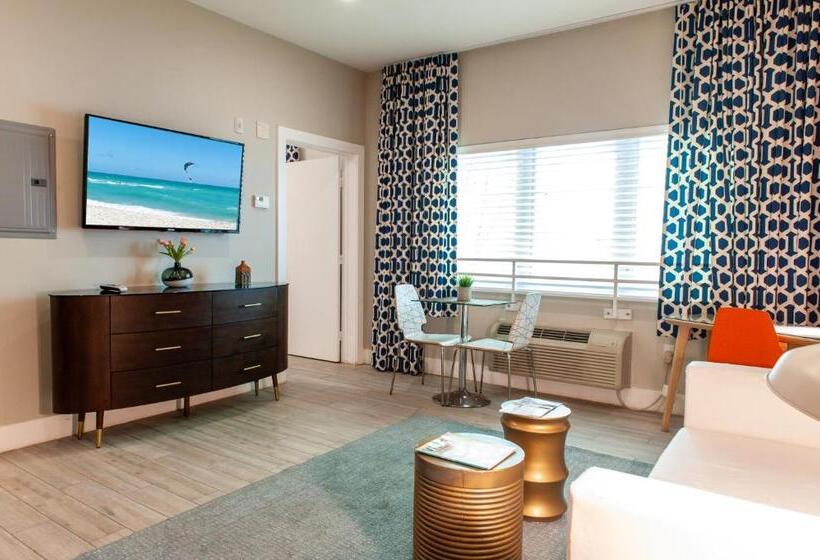 Люкс, Oceanside Hotel And Suites