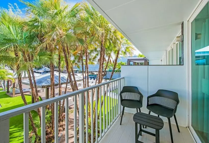 プールビュースタンダードルーム, Casey Key Resorts  Mainland