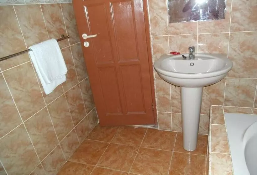 スタンダードシングルルーム, Pemicsa Hotel Accra