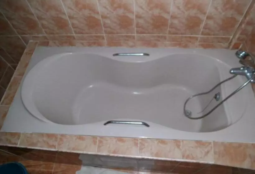 エクゼクティブルーム, Pemicsa Hotel Accra