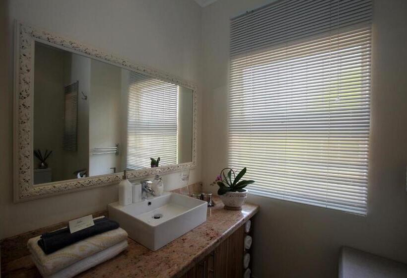 סוויטה אקזקיוטיב, Andante Lodge