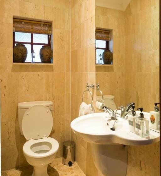 Suíte, Five Burnham Guest House