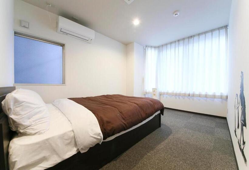 Номер Economy с общей ванной комнатой, Roots Hostel