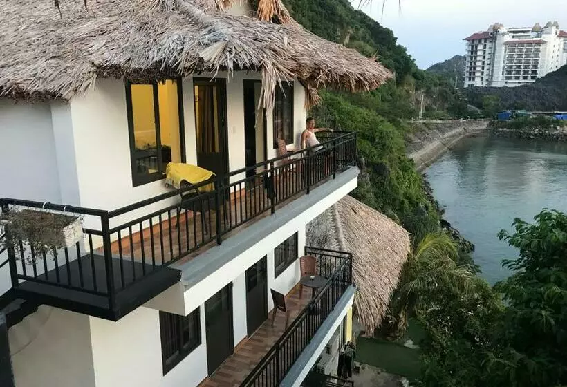 بانگلوی استاندارد با چشم‌انداز دریا, Lepont Cat Ba Bungalow