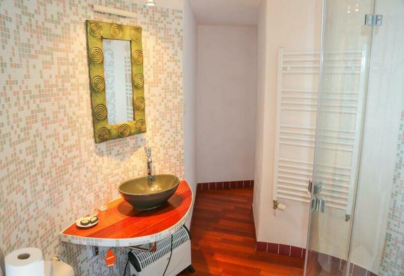 スタンダードルーム, Château De La Frogerie