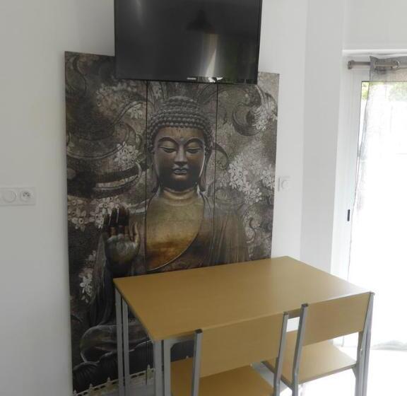 חדר סטודיו סטנדרד, Perula Di Machja