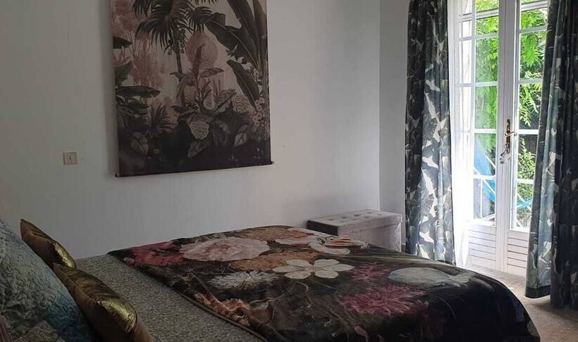 סוויטה, Villa Solary