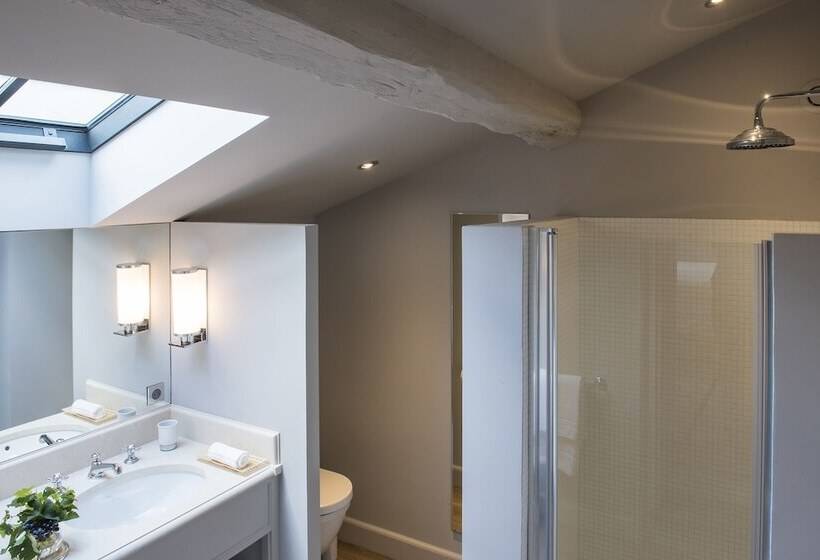 스탠다드 룸, La Chartreuse   Haut Bailly   Anciennement Château Le Pape