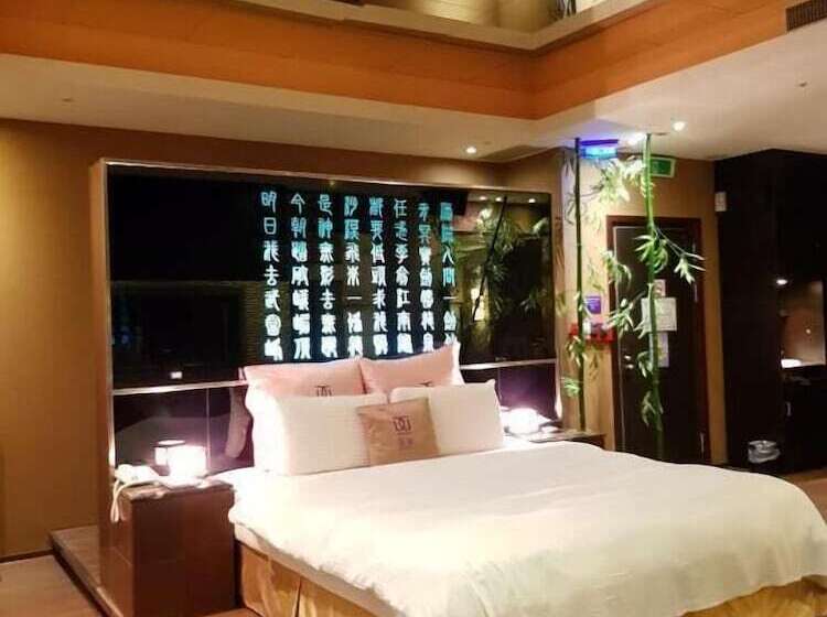 اتاق سوپریور, Discovery Motel Zhonghe