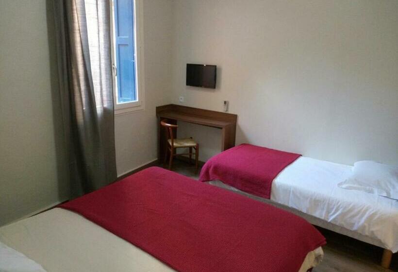 トリプルクラシックルーム, Chambres Rue De La République