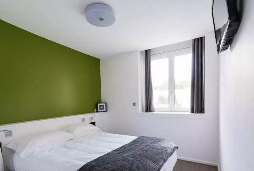 Standard Single Room, Hôtel Les Poteaux Carrés