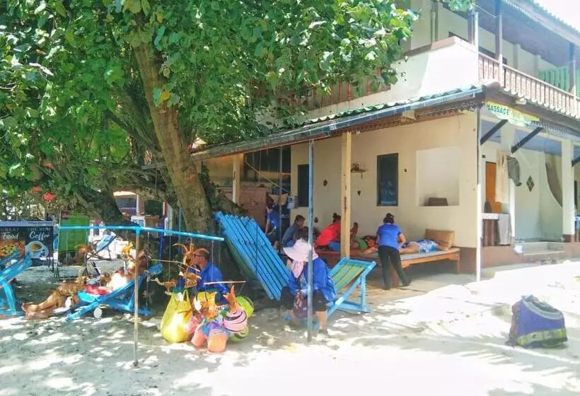 スタンダードバンガロー, Sangtawan Resort
