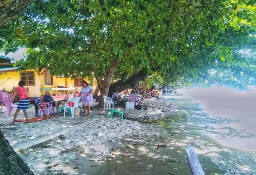 スタンダードバンガロー, Sangtawan Resort