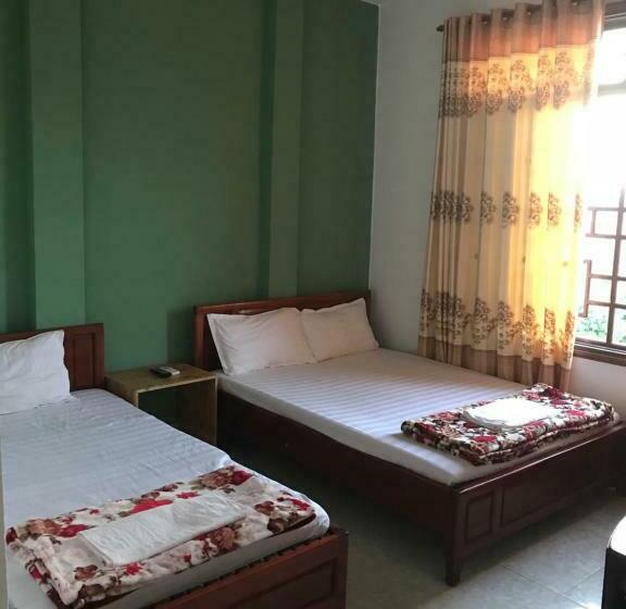 اتاق استاندارد سه نفره, Thao Trang