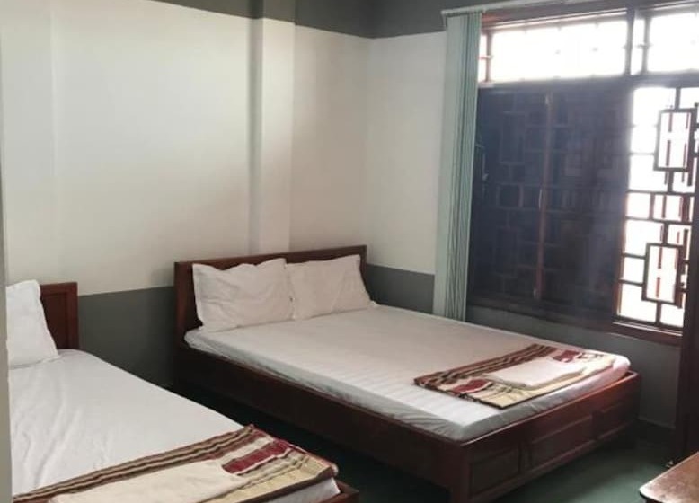 اتاق استاندارد سه نفره, Thao Trang