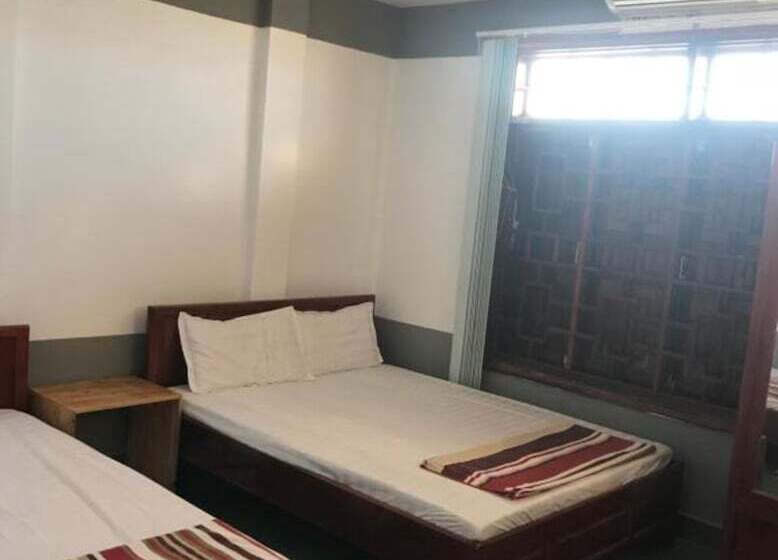 اتاق استاندارد سه نفره, Thao Trang