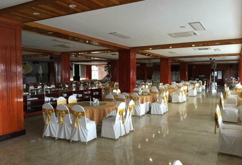 اتاق لوکس, Vinh Plaza