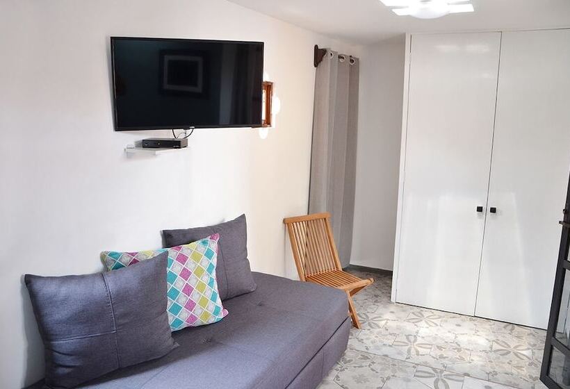 Номер Стандарт, La Casita De Coyoacán