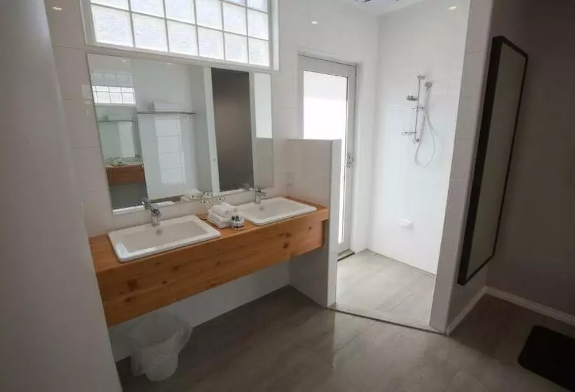 プールの見えるデラックスルーム, Fremantle Boutique Accommodation   Maand Up