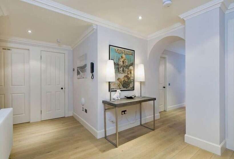 آپارتمان دلوکس 3 خوابه, Destiny Scotland   Q Residence