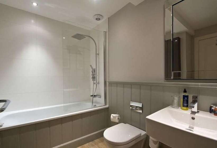 آپارتمان دلوکس 3 خوابه, Destiny Scotland   Q Residence