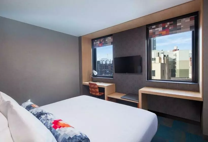 キングサイズベッドのスタンダードルーム, Aloft Long Island Citymanhattan View