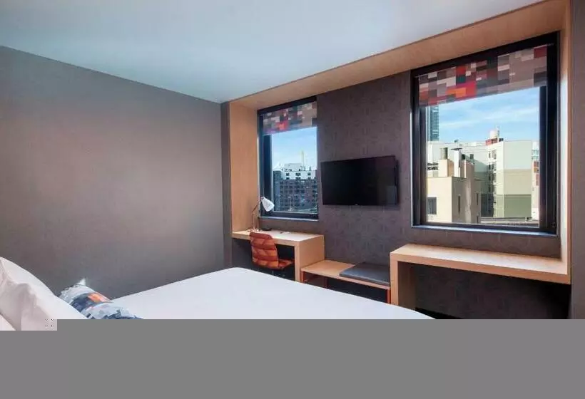 キングサイズベッドのスタンダードルーム, Aloft Long Island Citymanhattan View