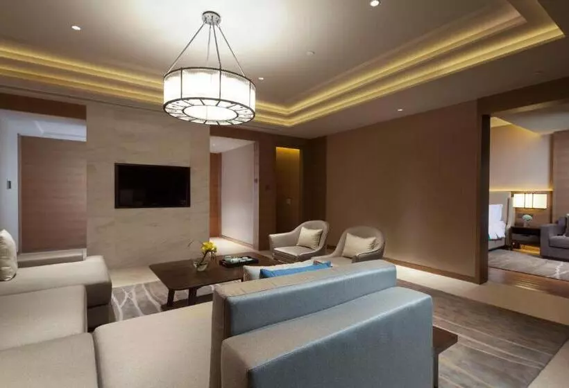 デラックススイート, Crowne Plaza Hangzhou Thousand Island Lake, An Ihg