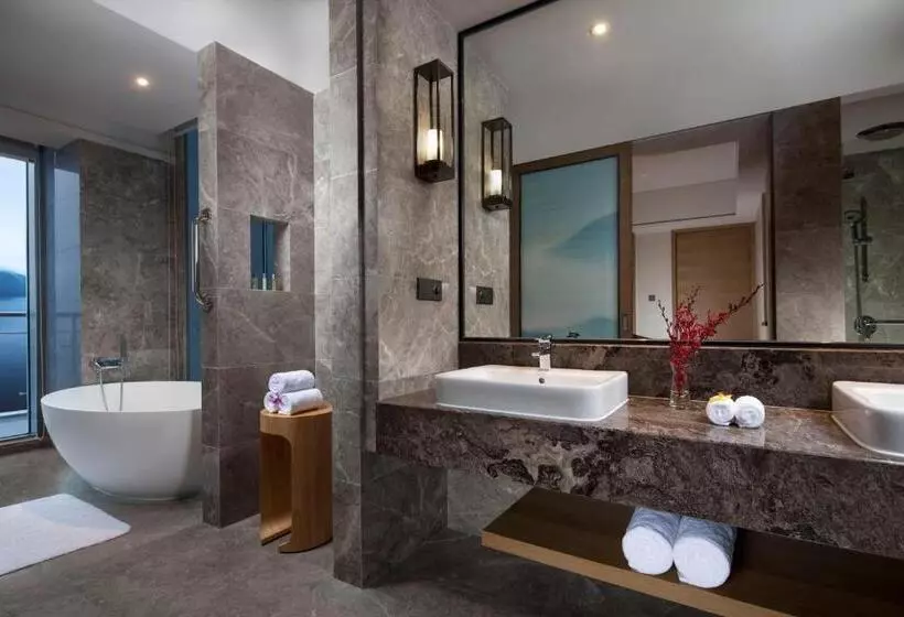 デラックススイート, Crowne Plaza Hangzhou Thousand Island Lake, An Ihg