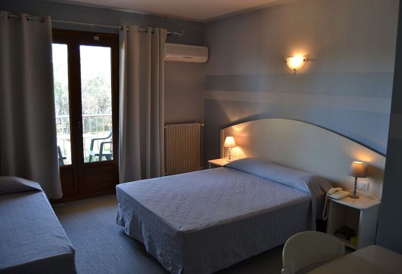 اتاق استاندارد, Cyrnea