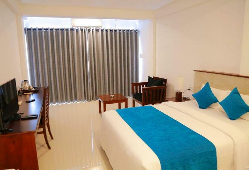 Pokój Deluxe, Gangaaddara