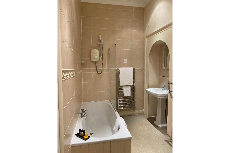 スタンダードシングルルーム, OYO The Leven