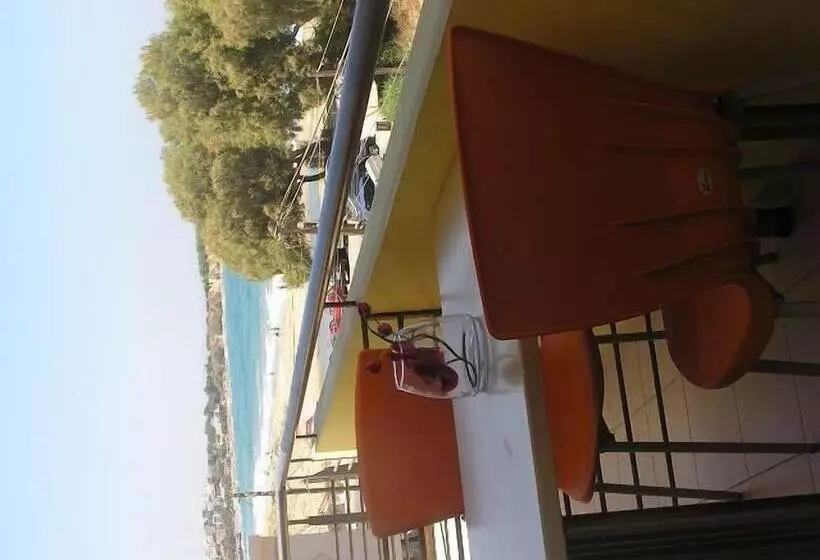استودیوی استاندارد, Kleanthi Studios