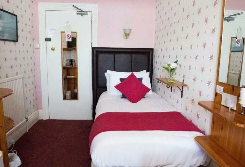 اتاق استاندارد یک نفره, Poltair Guest House