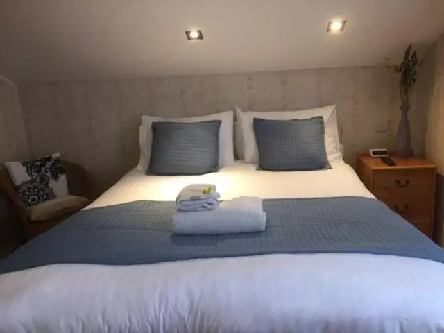 اتاق استاندارد, Poltair Guest House