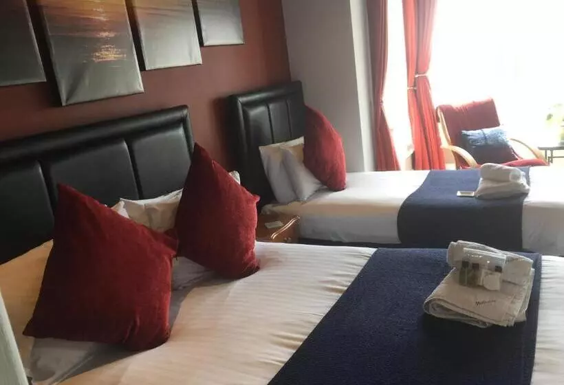 اتاق اساندارد با چشم‌انداز جانبی به دریا, Poltair Guest House