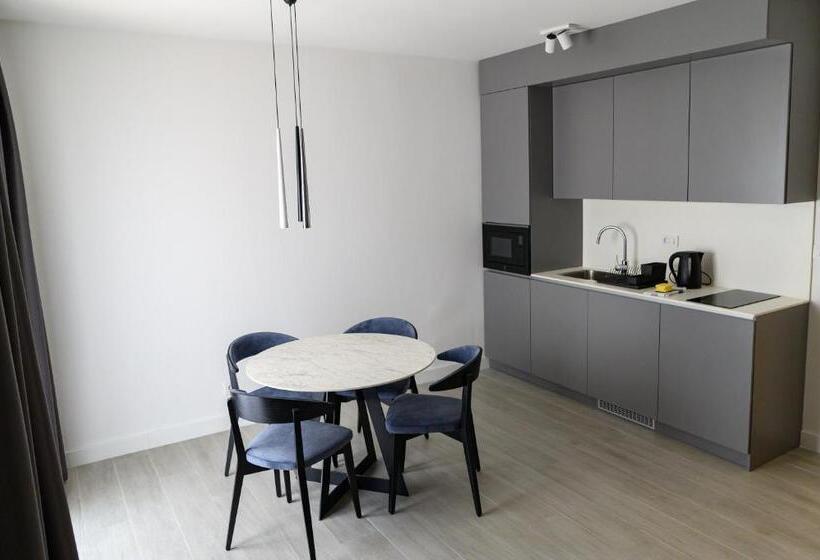 آپارتمان لوکس 1 خوابه, Villa Malo More