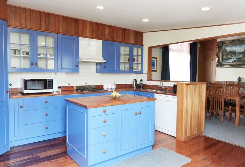 خانه 3 خوابه, Admiral Court Motel & Apartments