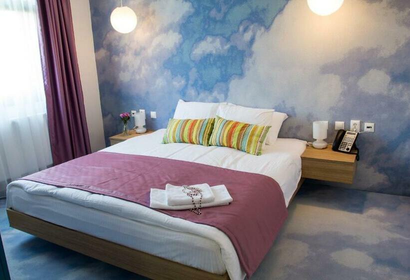 침실 1개 아파트, Apart Gutinului