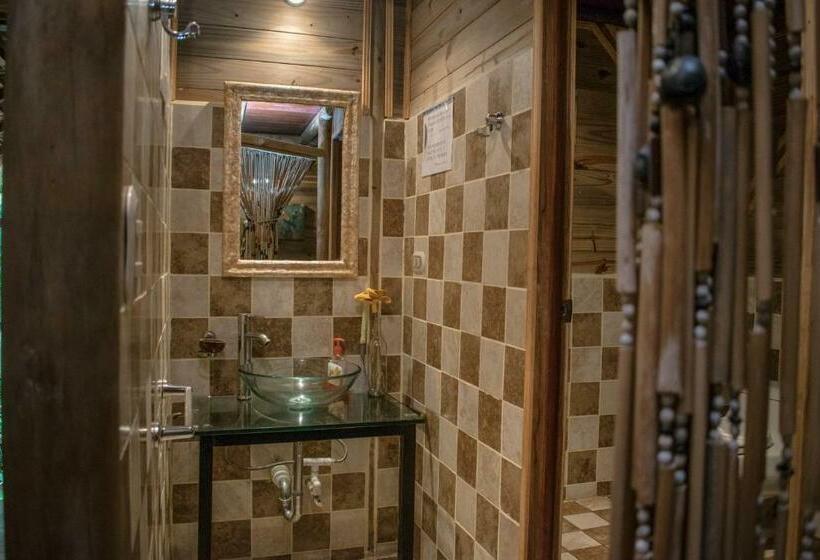 豪华家庭房间, Bugabutik