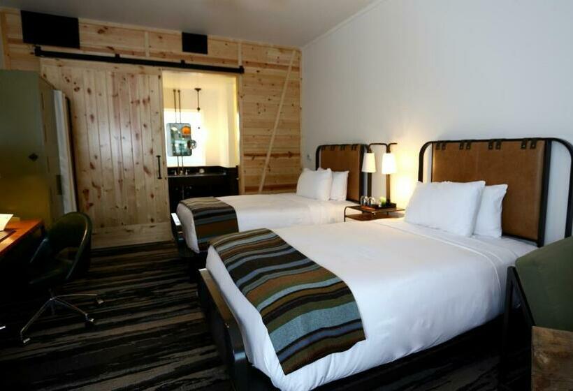 חדר דלוקס, Cavalry Court, By Valencia Hotel Collection