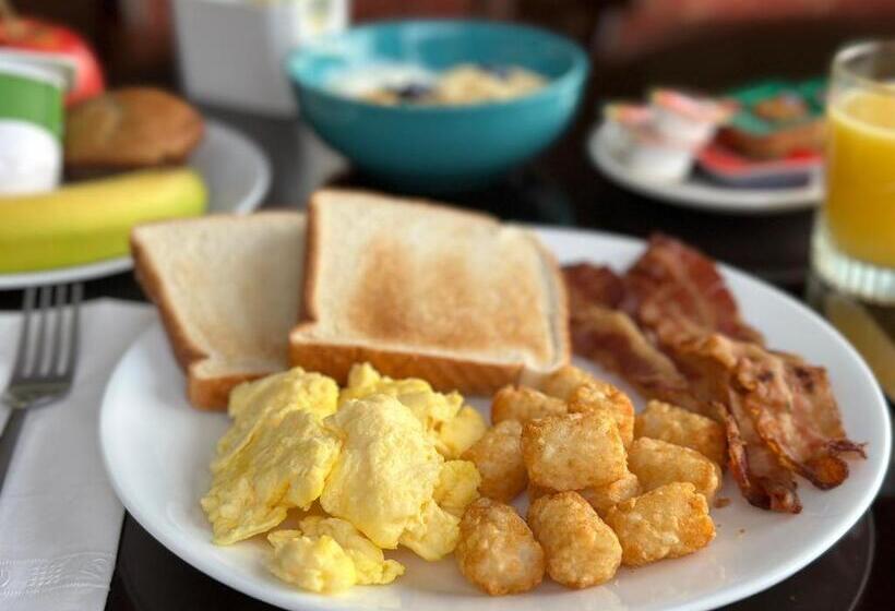 חדר אקונומי, Cloud 9 Inn