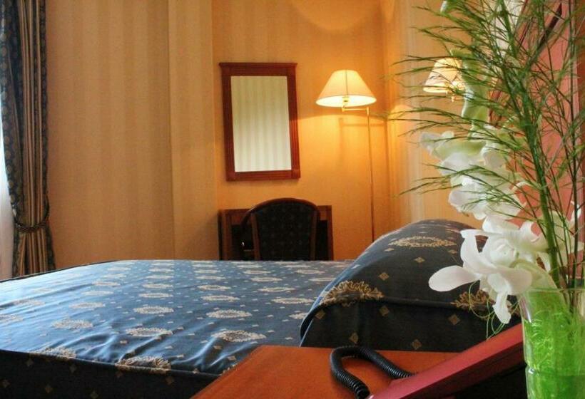 חדר סטנדרט יחיד, Hermitage