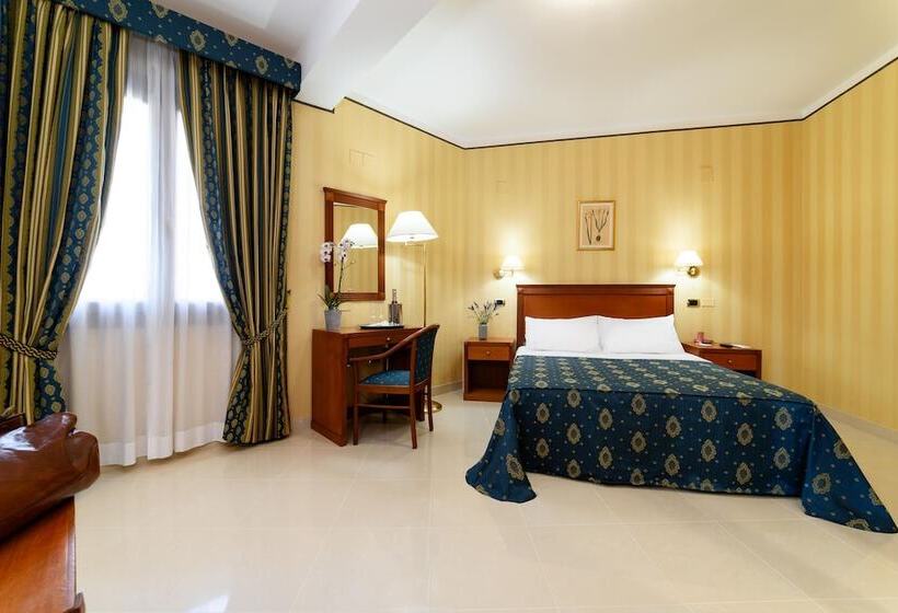 חדר סטנדרט, Hermitage