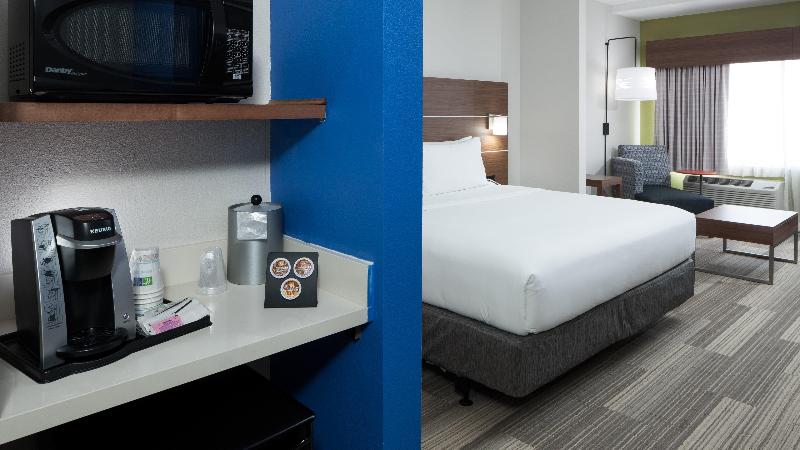 套房, Holiday Inn Express & Suites   Orlando At Seaworld, An Ihg